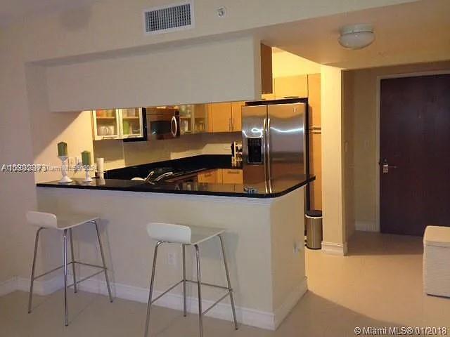 31 SE 5th St 2305, Miami, Florida 33131, 1 Bedroom Bedrooms, ,1 BathroomBathrooms,Residentiallease,For Rent,31 SE 5th St 2305,A11560823