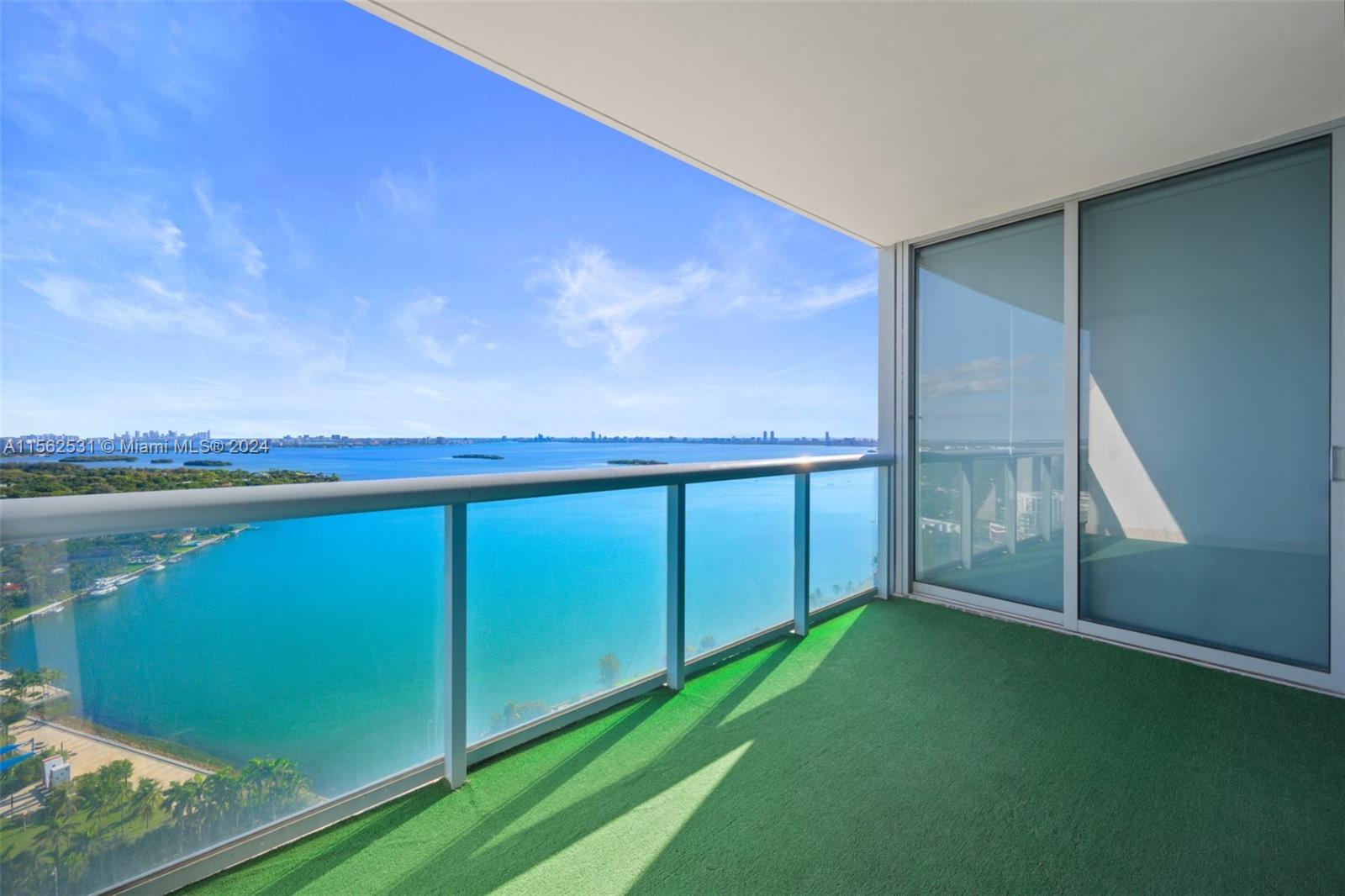 601 NE 36th St 2909, Miami, Florida 33137, 2 Bedrooms Bedrooms, ,2 BathroomsBathrooms,Residential,For Sale,601 NE 36th St 2909,A11562531