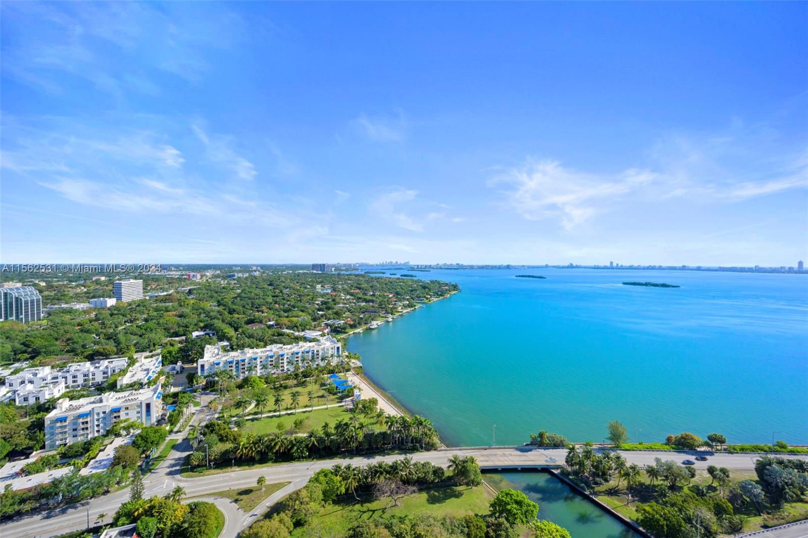 601 NE 36th St 2909, Miami, Florida 33137, 2 Bedrooms Bedrooms, ,2 BathroomsBathrooms,Residential,For Sale,601 NE 36th St 2909,A11562531