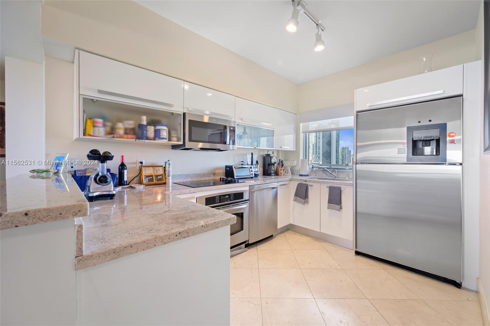 601 NE 36th St 2909, Miami, Florida 33137, 2 Bedrooms Bedrooms, ,2 BathroomsBathrooms,Residential,For Sale,601 NE 36th St 2909,A11562531