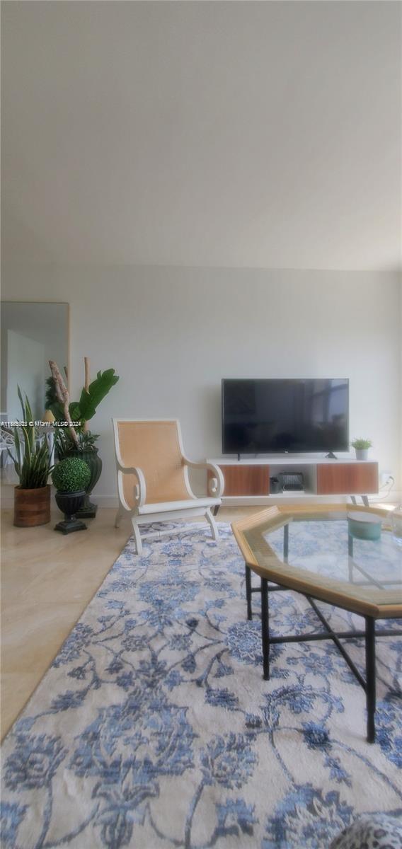 401 Golden Isles Dr 1111, Hallandale Beach, Florida 33009, 1 Bedroom Bedrooms, ,1 BathroomBathrooms,Residentiallease,For Rent,401 Golden Isles Dr 1111,A11565922