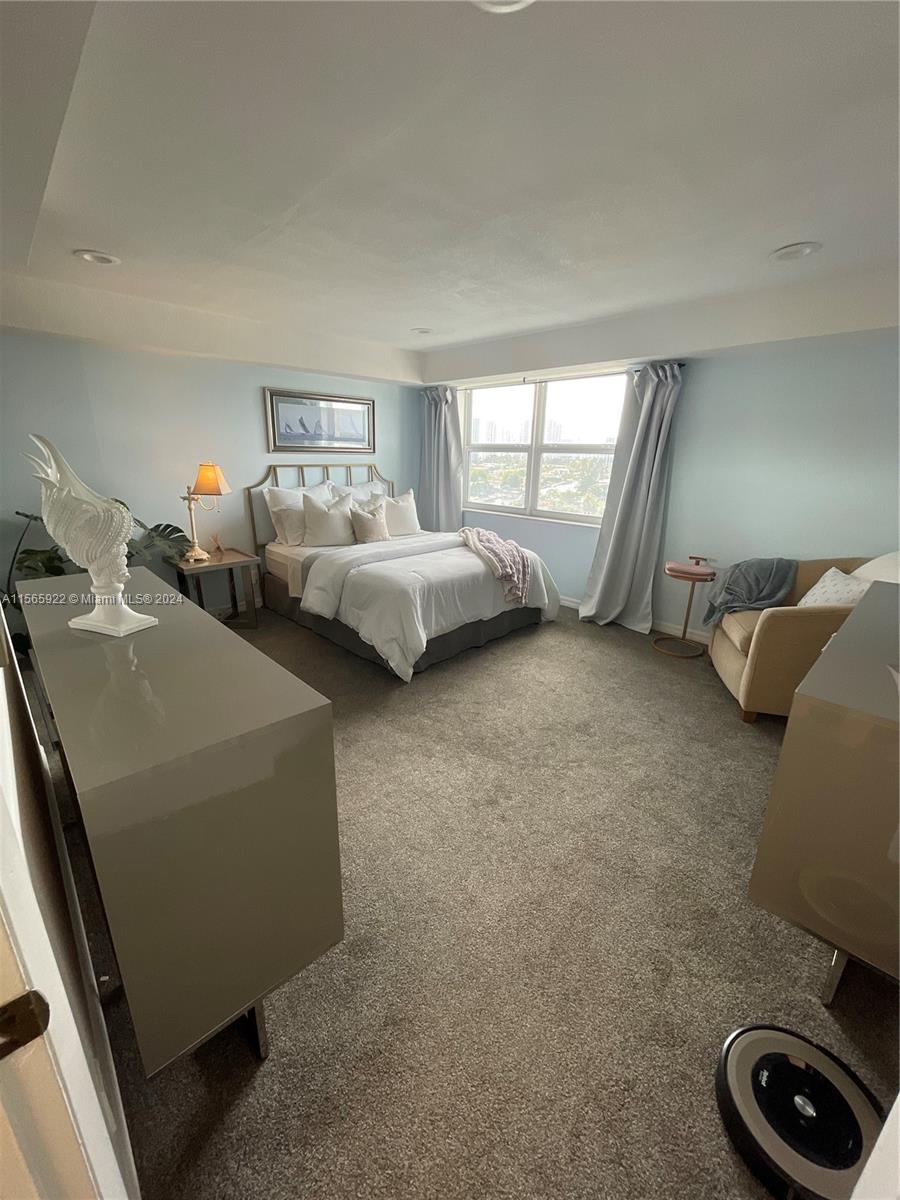 401 Golden Isles Dr 1111, Hallandale Beach, Florida 33009, 1 Bedroom Bedrooms, ,1 BathroomBathrooms,Residentiallease,For Rent,401 Golden Isles Dr 1111,A11565922