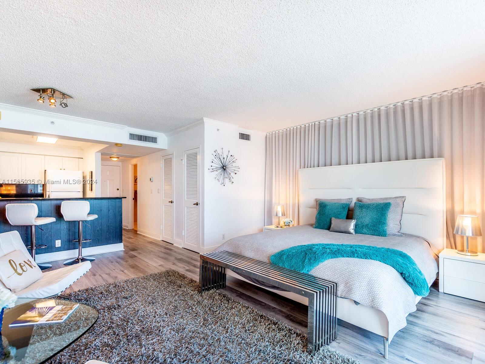 Hollywood, Florida 33019, ,1 BathroomBathrooms,Residentiallease,For Rent,A11565935