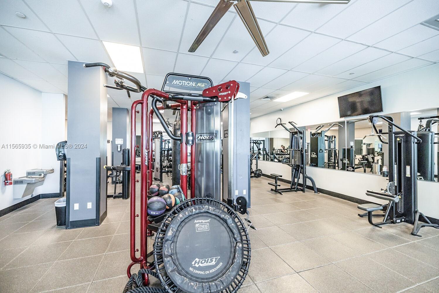 Hollywood, Florida 33019, ,1 BathroomBathrooms,Residentiallease,For Rent,A11565935