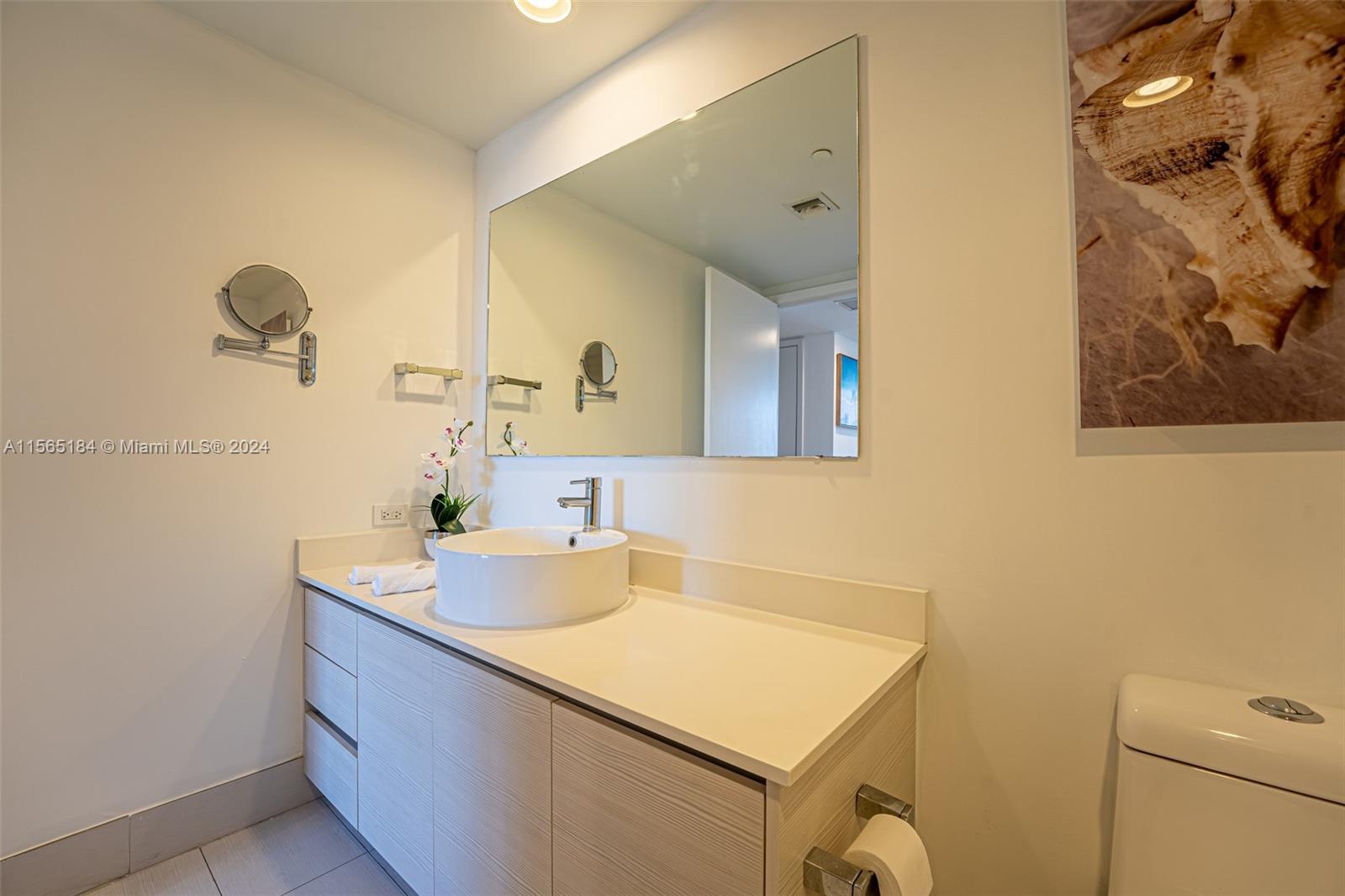 2602 E Hallandale Beach Blvd R607, Hallandale Beach, Florida 33009, 2 Bedrooms Bedrooms, ,2 BathroomsBathrooms,Residential,For Sale,2602 E Hallandale Beach Blvd R607,A11565184