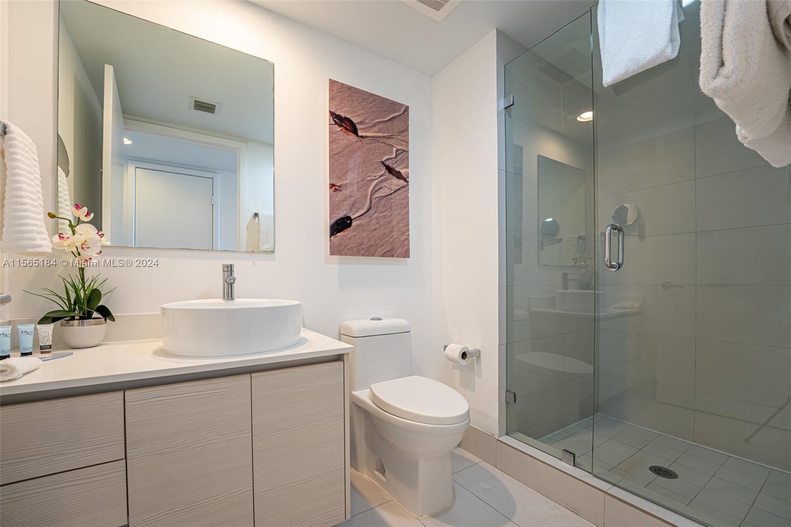 2602 E Hallandale Beach Blvd R607, Hallandale Beach, Florida 33009, 2 Bedrooms Bedrooms, ,2 BathroomsBathrooms,Residential,For Sale,2602 E Hallandale Beach Blvd R607,A11565184