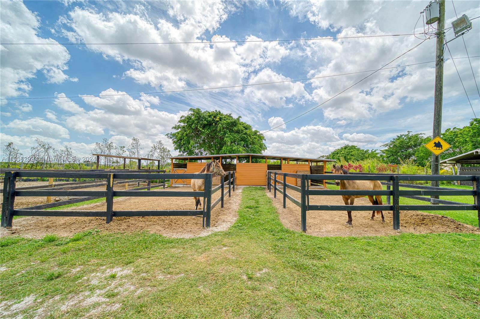 19980 SW 207th Ave, Miami, Florida 33187, 2 Bedrooms Bedrooms, ,2 BathroomsBathrooms,Residential,For Sale,19980 SW 207th Ave,A11556299