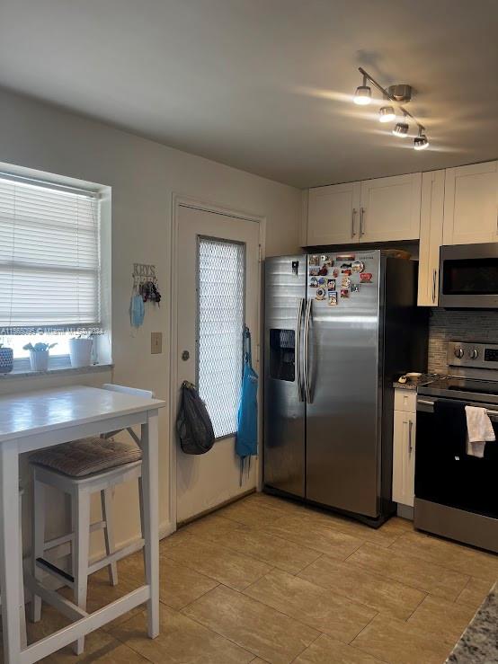 319 NE 14th Ave 702, Hallandale Beach, Florida 33009, 2 Bedrooms Bedrooms, ,2 BathroomsBathrooms,Residentiallease,For Rent,319 NE 14th Ave 702,A11565095