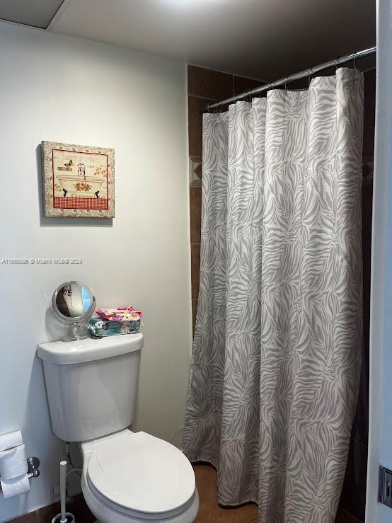 319 NE 14th Ave 702, Hallandale Beach, Florida 33009, 2 Bedrooms Bedrooms, ,2 BathroomsBathrooms,Residentiallease,For Rent,319 NE 14th Ave 702,A11565095