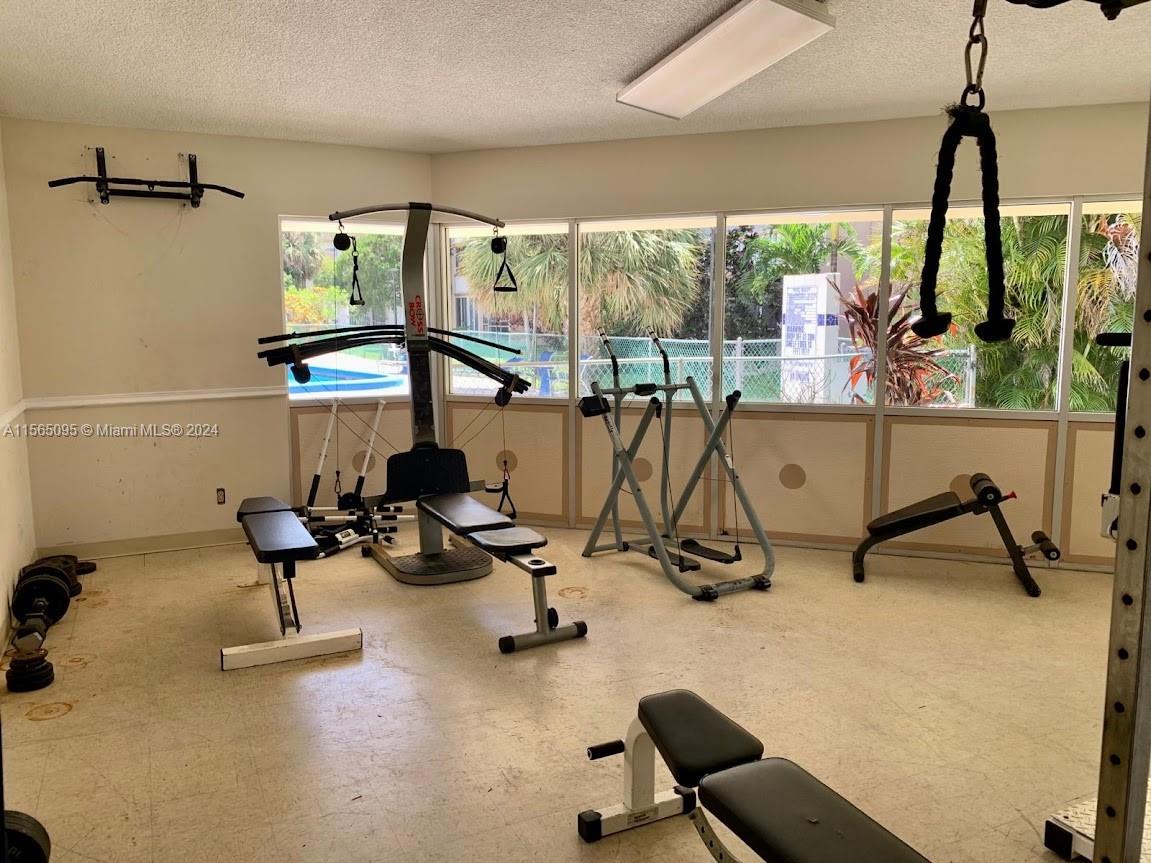 319 NE 14th Ave 702, Hallandale Beach, Florida 33009, 2 Bedrooms Bedrooms, ,2 BathroomsBathrooms,Residentiallease,For Rent,319 NE 14th Ave 702,A11565095