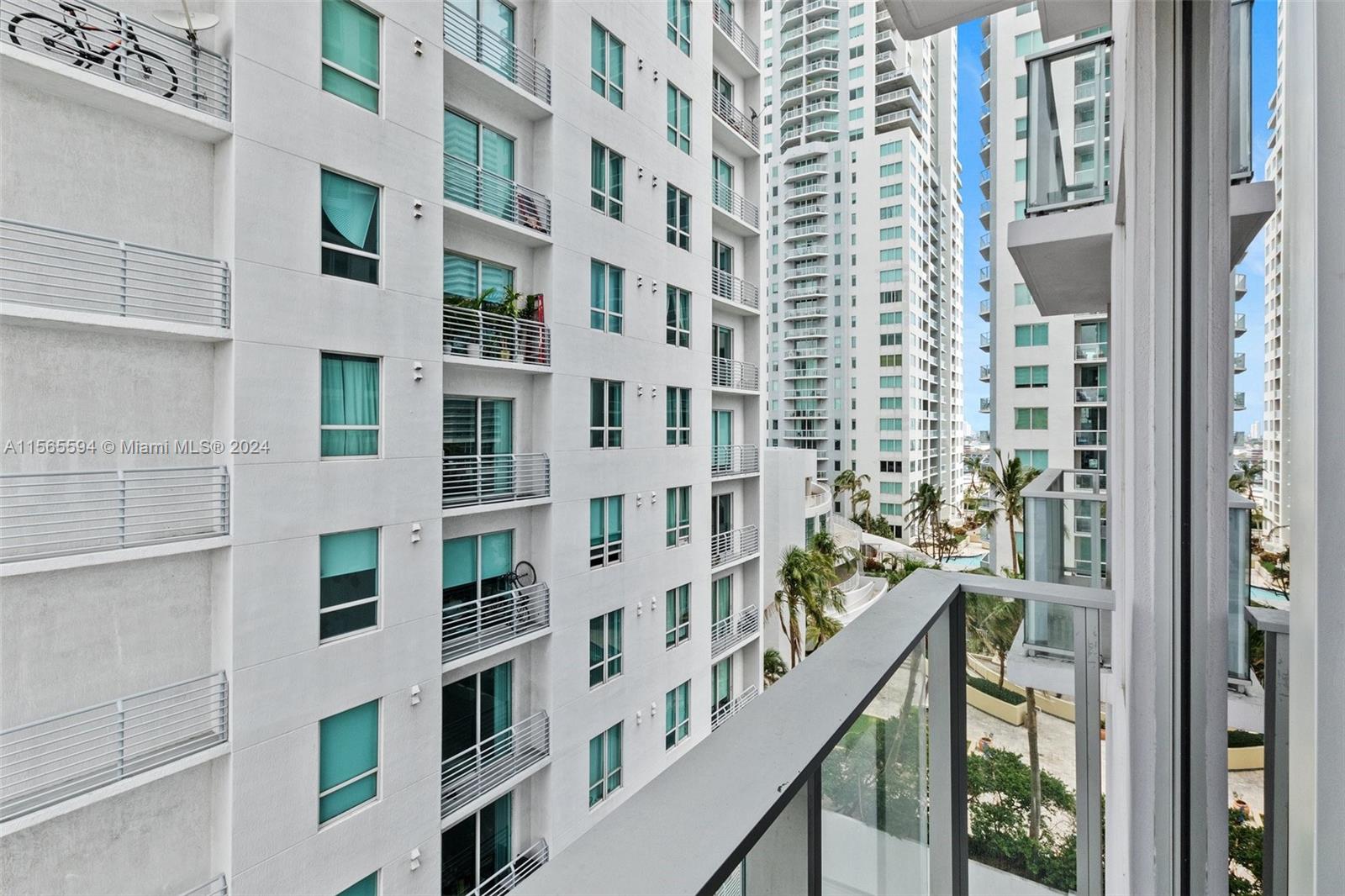 227 NE 2nd St 1507, Miami, Florida 33132, ,1 BathroomBathrooms,Residential,For Sale,227 NE 2nd St 1507,A11565594