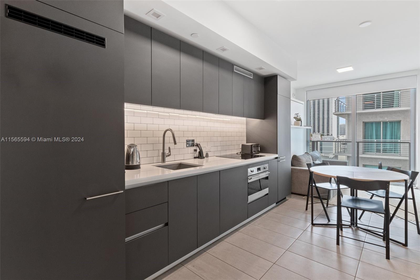 227 NE 2nd St 1507, Miami, Florida 33132, ,1 BathroomBathrooms,Residential,For Sale,227 NE 2nd St 1507,A11565594