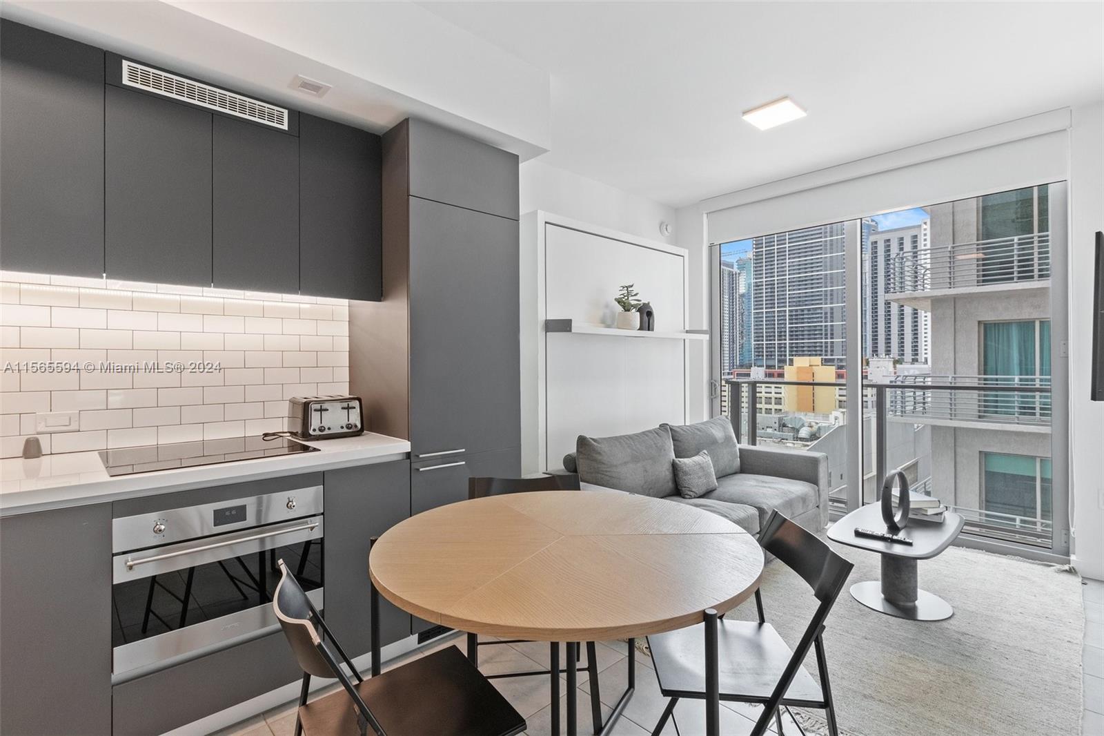 227 NE 2nd St 1507, Miami, Florida 33132, ,1 BathroomBathrooms,Residential,For Sale,227 NE 2nd St 1507,A11565594