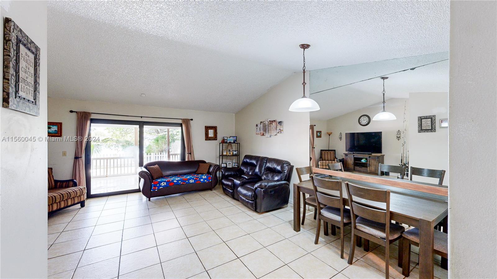 1421 S Audubon Dr, Homestead, Florida 33035, 2 Bedrooms Bedrooms, ,2 BathroomsBathrooms,Residential,For Sale,1421 S Audubon Dr,A11560045