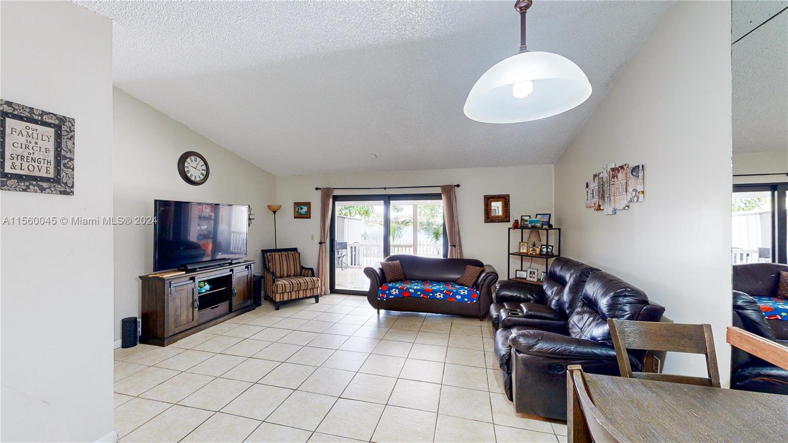 1421 S Audubon Dr, Homestead, Florida 33035, 2 Bedrooms Bedrooms, ,2 BathroomsBathrooms,Residential,For Sale,1421 S Audubon Dr,A11560045