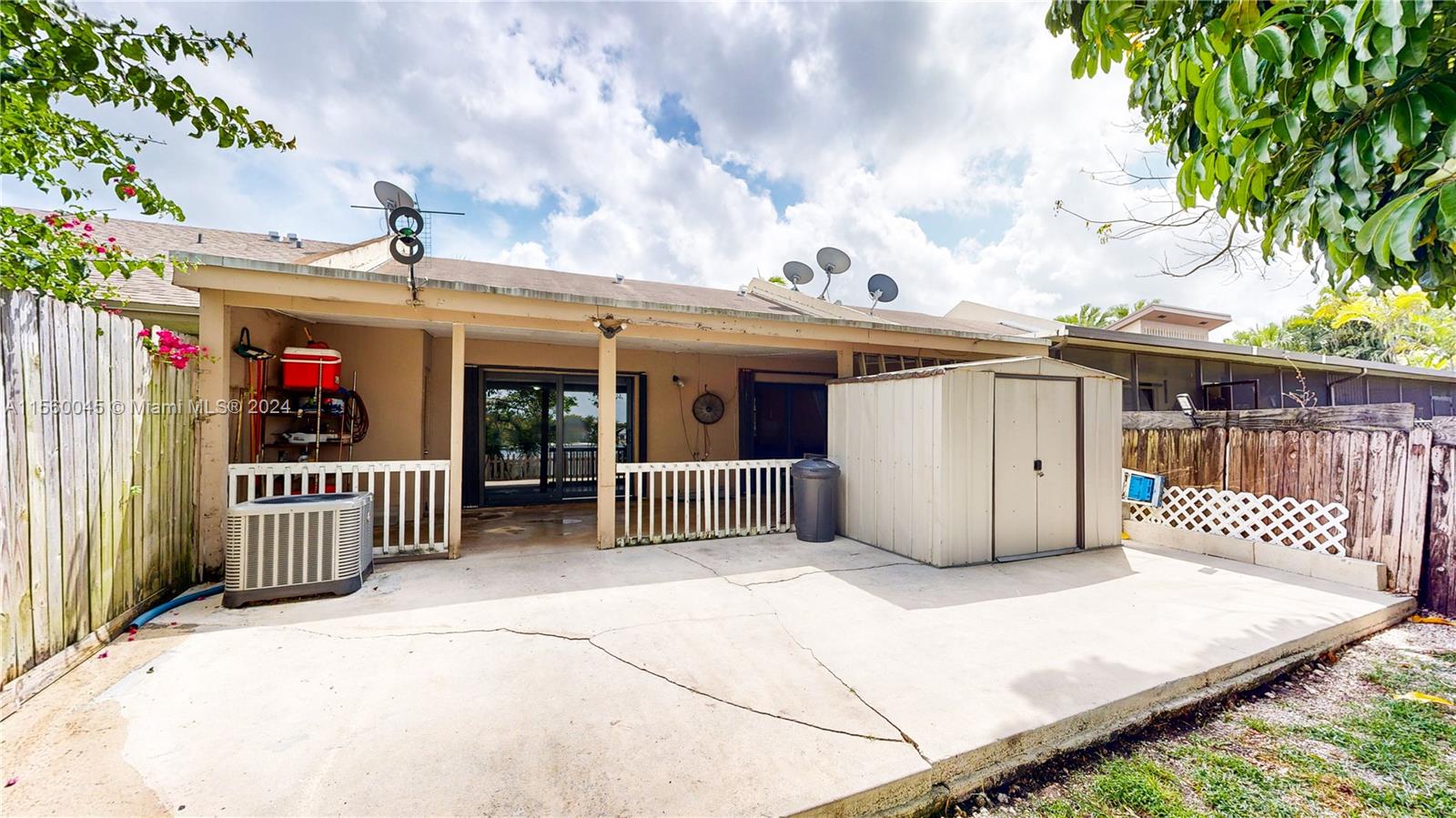 1421 S Audubon Dr, Homestead, Florida 33035, 2 Bedrooms Bedrooms, ,2 BathroomsBathrooms,Residential,For Sale,1421 S Audubon Dr,A11560045