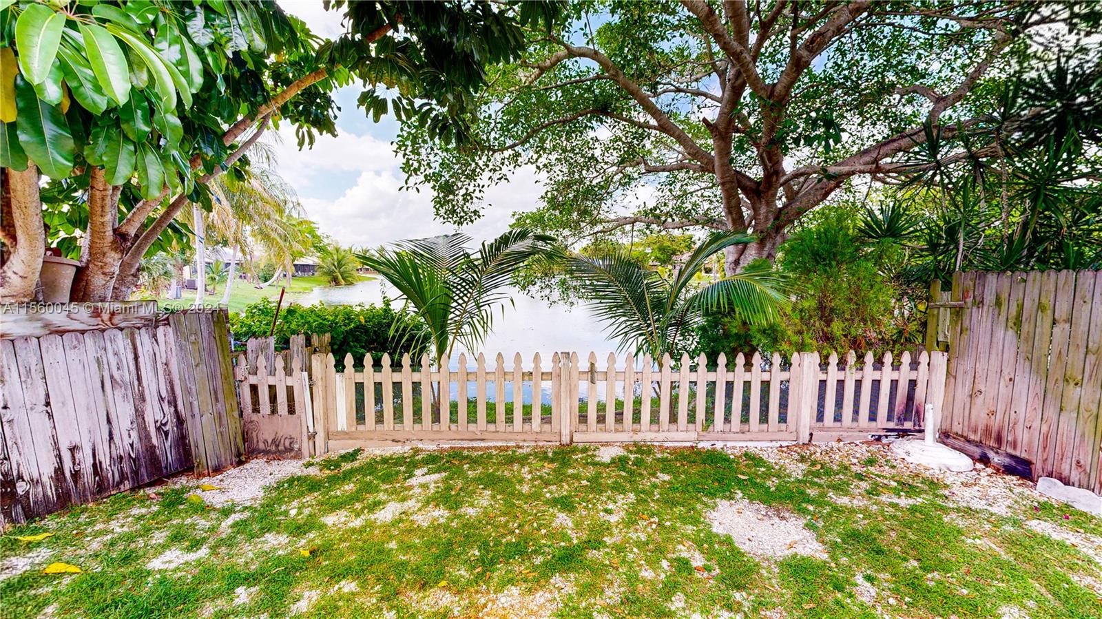 1421 S Audubon Dr, Homestead, Florida 33035, 2 Bedrooms Bedrooms, ,2 BathroomsBathrooms,Residential,For Sale,1421 S Audubon Dr,A11560045