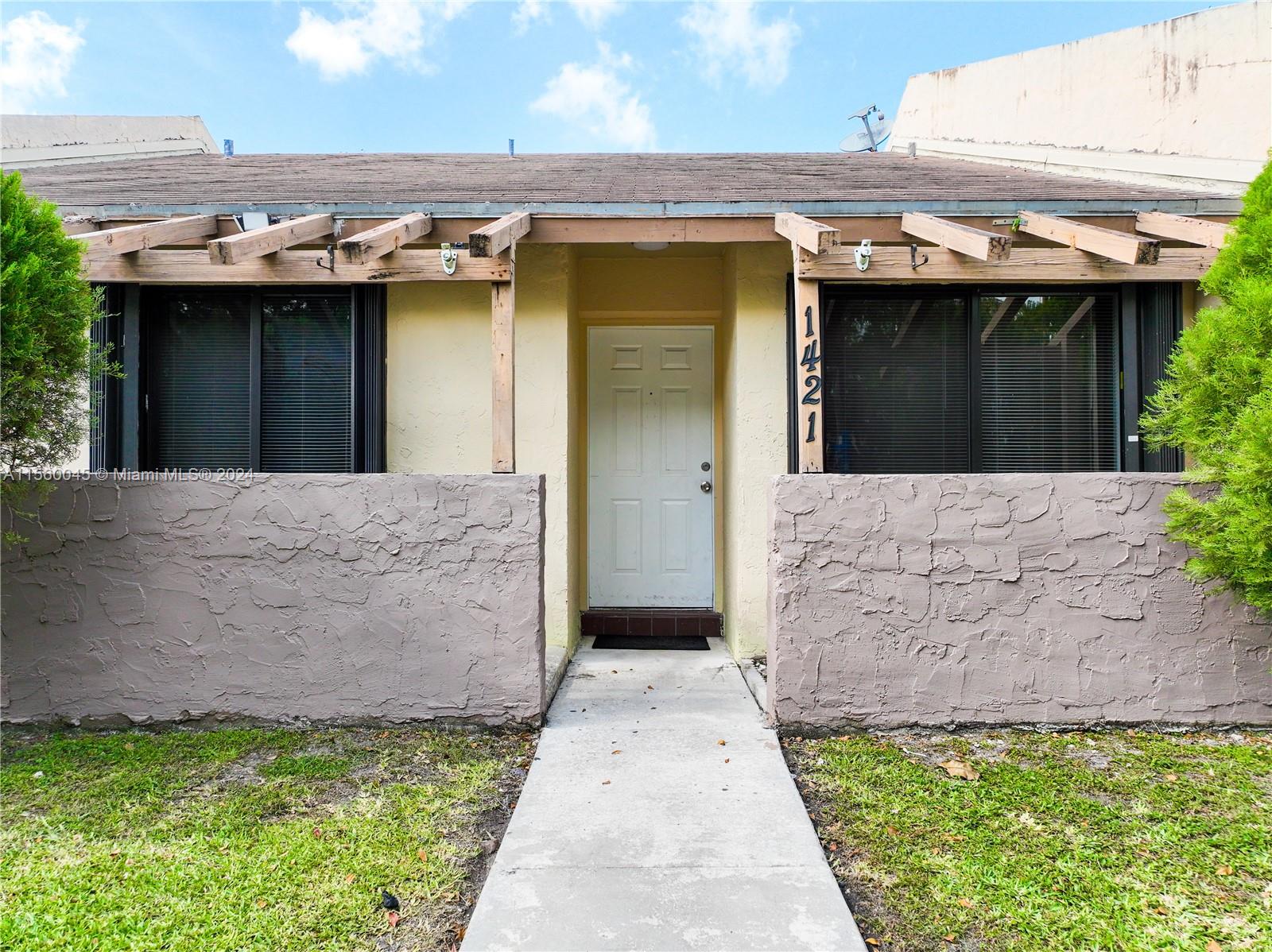 1421 S Audubon Dr, Homestead, Florida 33035, 2 Bedrooms Bedrooms, ,2 BathroomsBathrooms,Residential,For Sale,1421 S Audubon Dr,A11560045