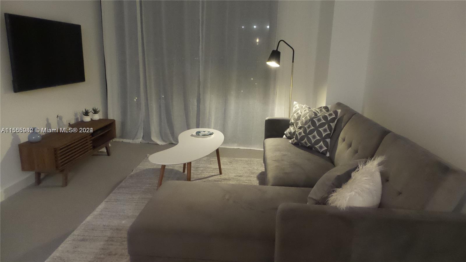 501 NE 31st St 2805, Miami, Florida 33137, 1 Bedroom Bedrooms, ,1 BathroomBathrooms,Residentiallease,For Rent,501 NE 31st St 2805,A11565982