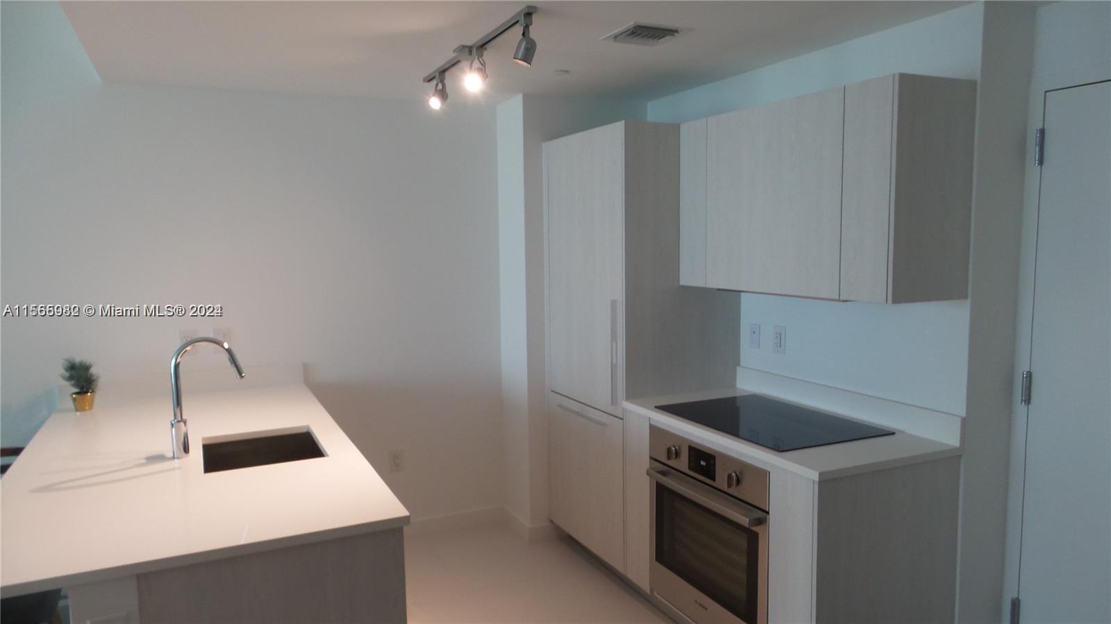 501 NE 31st St 2805, Miami, Florida 33137, 1 Bedroom Bedrooms, ,1 BathroomBathrooms,Residentiallease,For Rent,501 NE 31st St 2805,A11565982