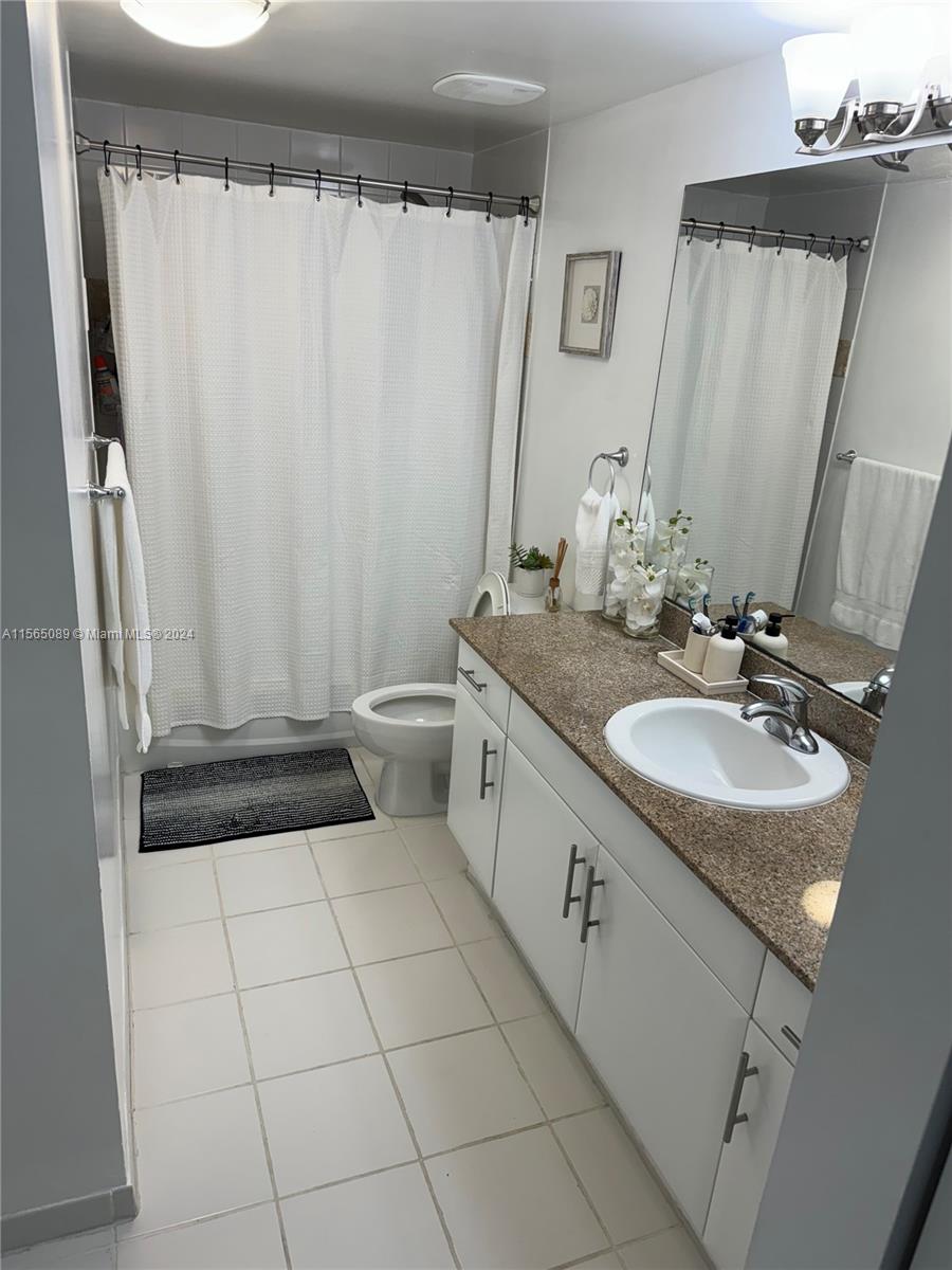 Miami, Florida 33125, 1 Bedroom Bedrooms, ,1 BathroomBathrooms,Residentiallease,For Rent,A11565089