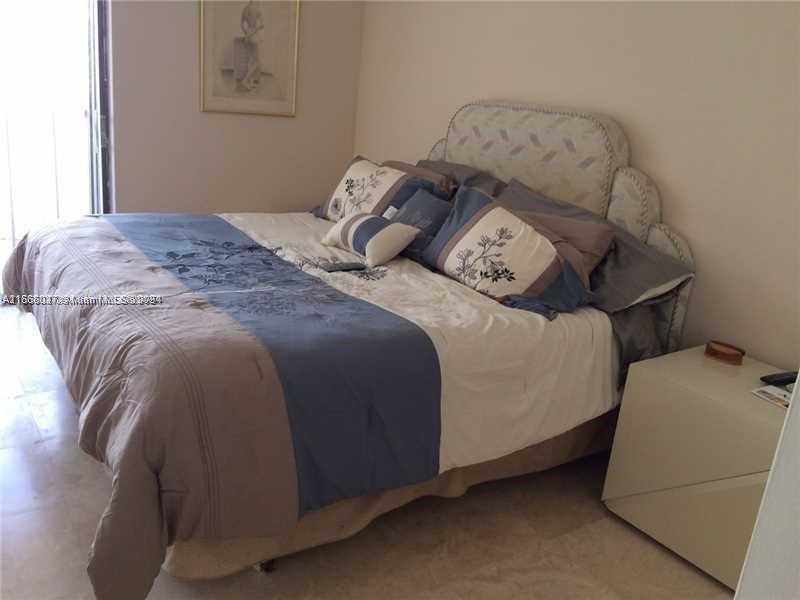 19355 TURNBERRY WY 22C, Aventura, Florida 33180, 1 Bedroom Bedrooms, ,1 BathroomBathrooms,Residentiallease,For Rent,19355 TURNBERRY WY 22C,A11566027