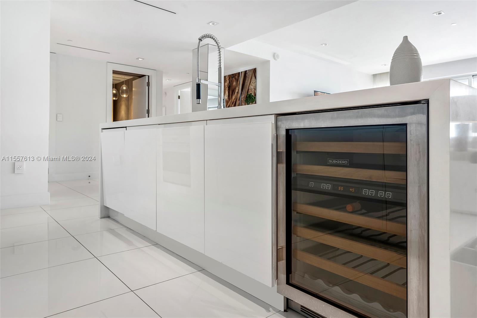 102 24th St PH-1718, Miami Beach, Florida 33139, 2 Bedrooms Bedrooms, ,2 BathroomsBathrooms,Residential,For Sale,102 24th St PH-1718,A11557613