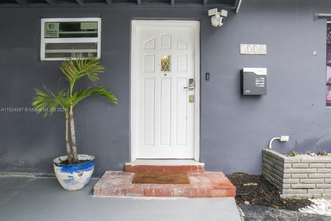 3338 Cleveland St, Hollywood, Florida 33021, 3 Bedrooms Bedrooms, ,2 BathroomsBathrooms,Residential,For Sale,3338 Cleveland St,A11554597