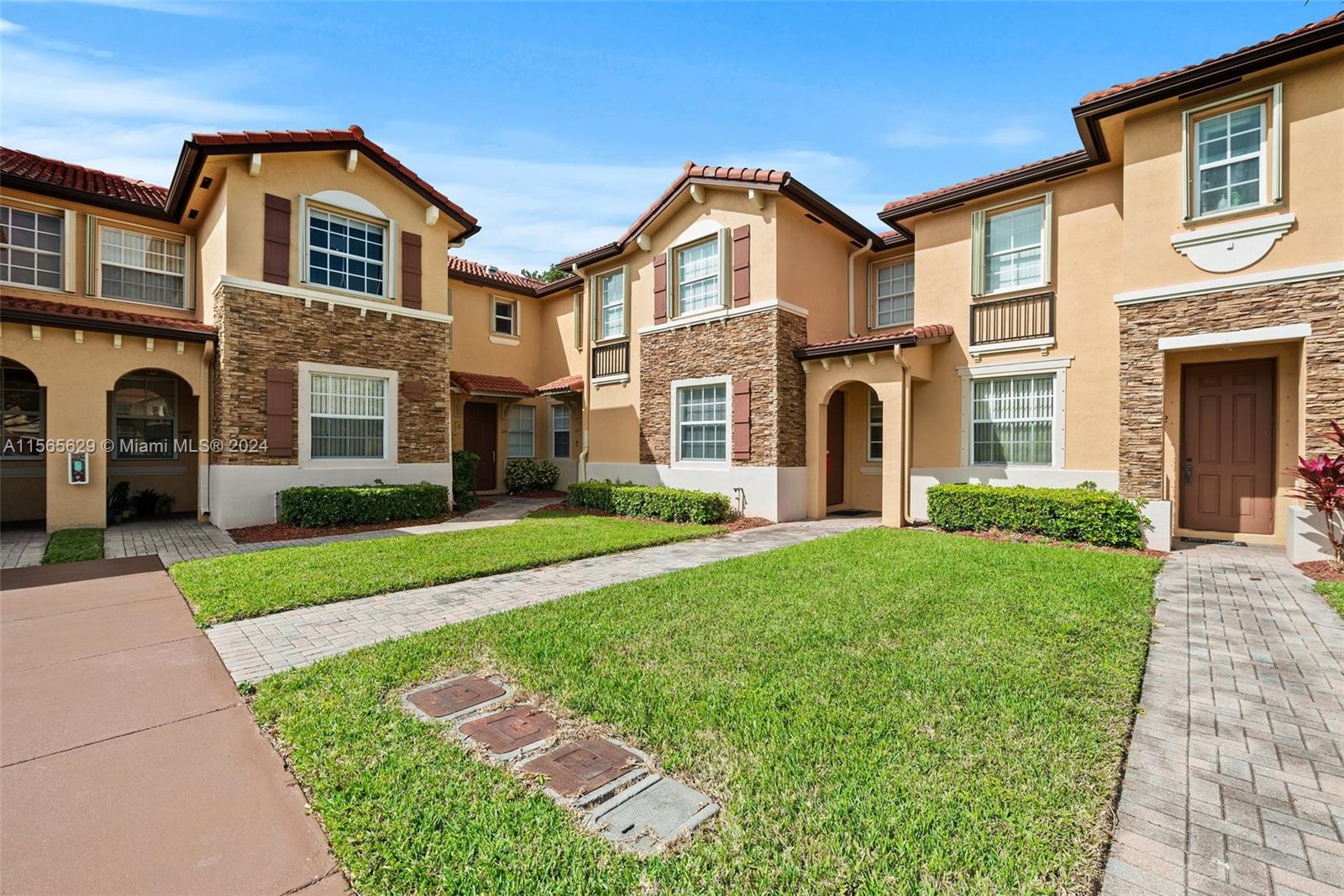 1650 NE 33rd Rd 111-10, Homestead, Florida 33033, 3 Bedrooms Bedrooms, ,2 BathroomsBathrooms,Residential,For Sale,1650 NE 33rd Rd 111-10,A11565629