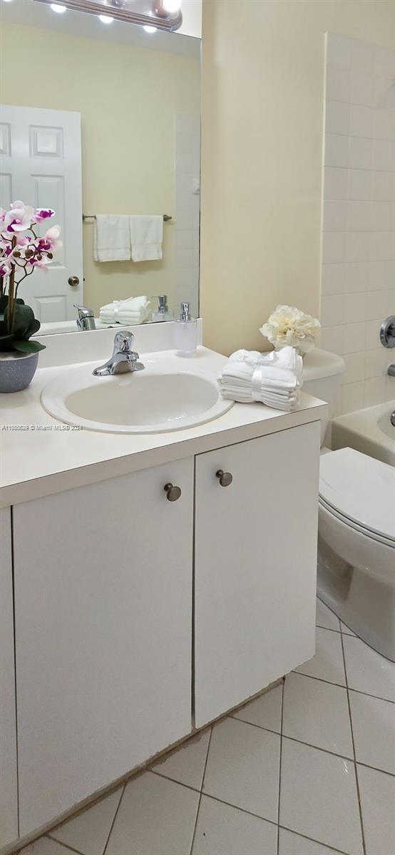 1650 NE 33rd Rd 111-10, Homestead, Florida 33033, 3 Bedrooms Bedrooms, ,2 BathroomsBathrooms,Residential,For Sale,1650 NE 33rd Rd 111-10,A11565629