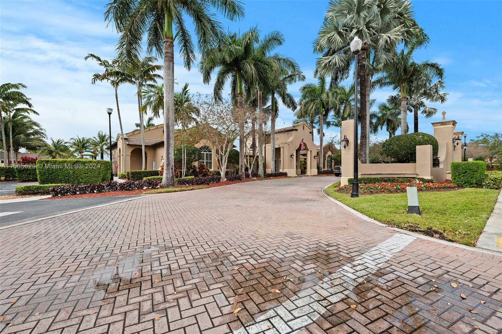 1650 NE 33rd Rd 111-10, Homestead, Florida 33033, 3 Bedrooms Bedrooms, ,2 BathroomsBathrooms,Residential,For Sale,1650 NE 33rd Rd 111-10,A11565629