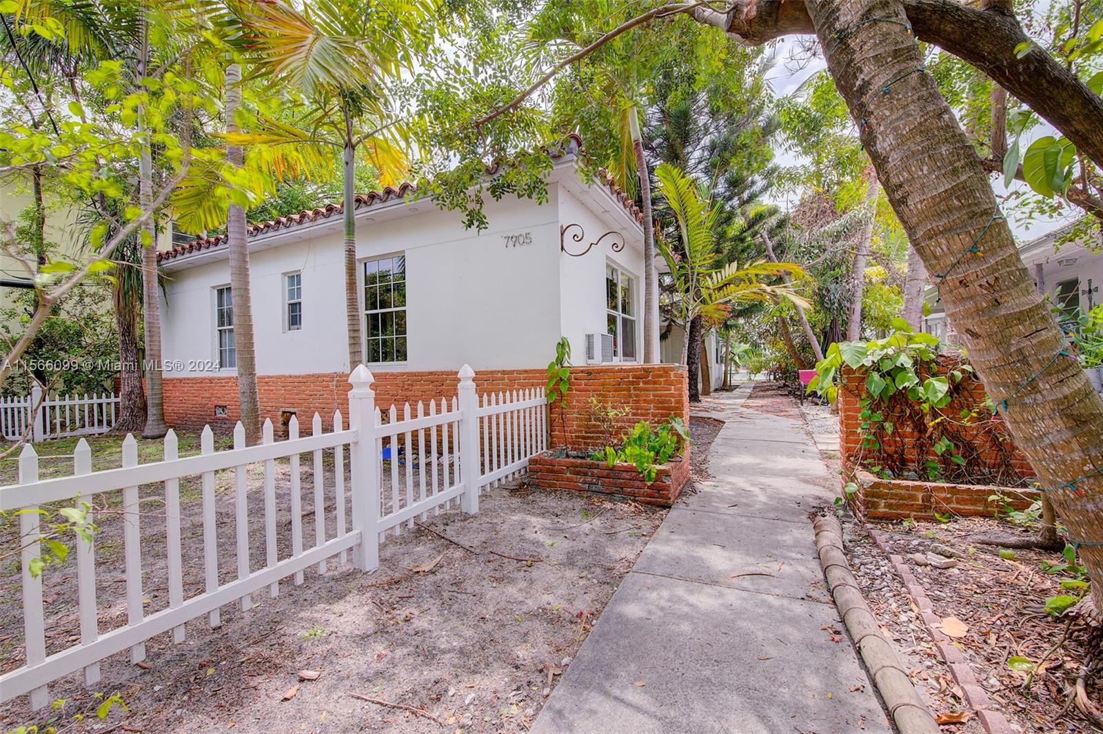 7905 Crespi Blvd, Miami Beach, Florida 33141, ,Land,For Sale,7905 Crespi Blvd,A11566099
