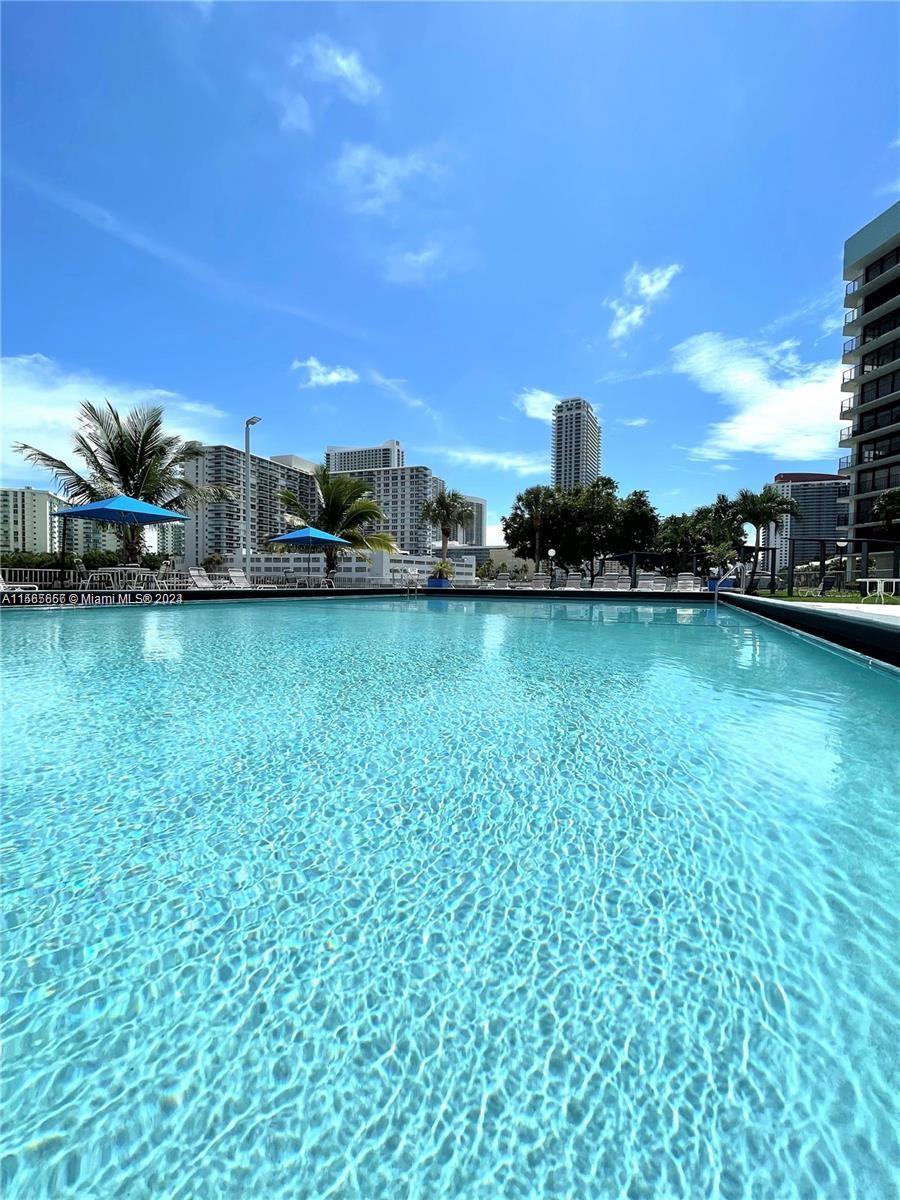 200 Leslie Dr 1103, Hallandale Beach, Florida 33009, 2 Bedrooms Bedrooms, ,2 BathroomsBathrooms,Residentiallease,For Rent,200 Leslie Dr 1103,A11565656