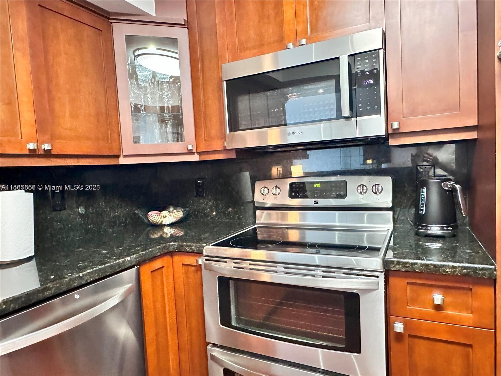 200 Leslie Dr 1103, Hallandale Beach, Florida 33009, 2 Bedrooms Bedrooms, ,2 BathroomsBathrooms,Residentiallease,For Rent,200 Leslie Dr 1103,A11565656