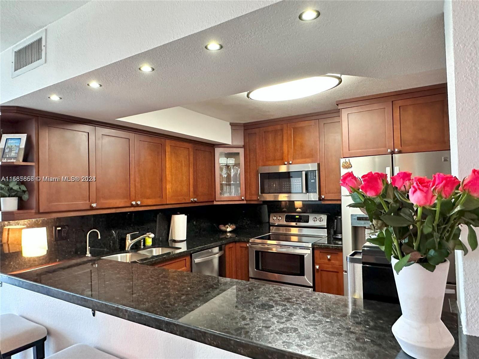 200 Leslie Dr 1103, Hallandale Beach, Florida 33009, 2 Bedrooms Bedrooms, ,2 BathroomsBathrooms,Residentiallease,For Rent,200 Leslie Dr 1103,A11565656