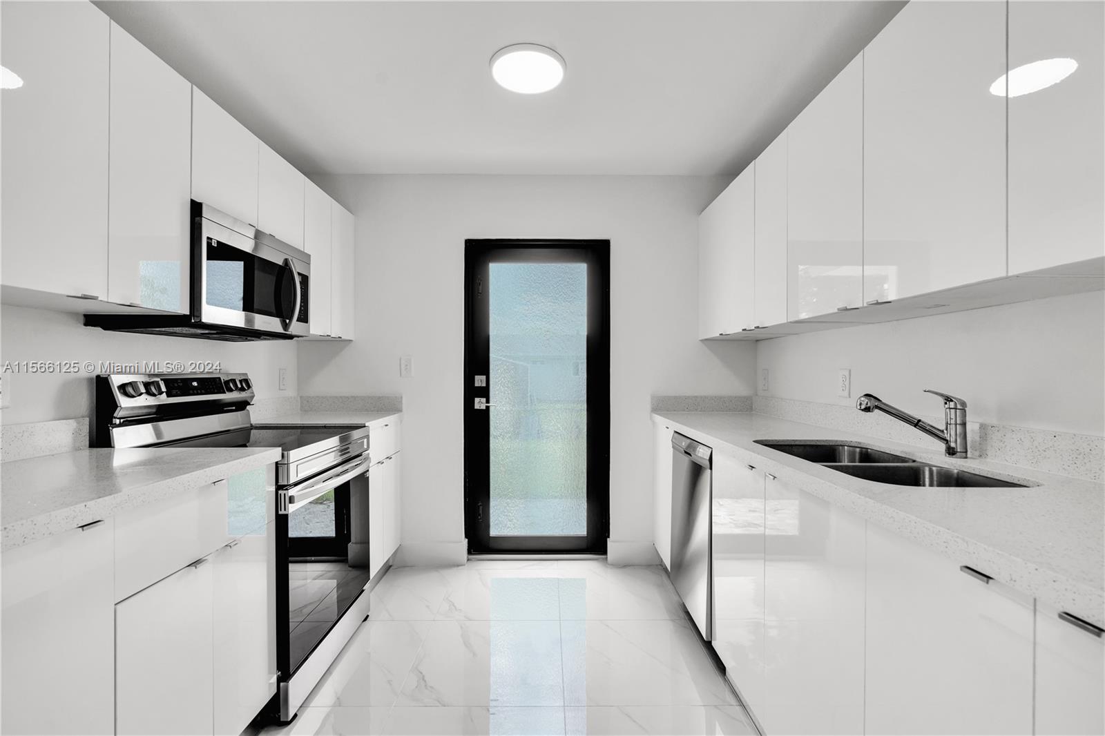 11015 SW 219 Street 2, Miami, Florida 33170, 3 Bedrooms Bedrooms, ,2 BathroomsBathrooms,Residential,For Sale,11015 SW 219 Street 2,A11566125