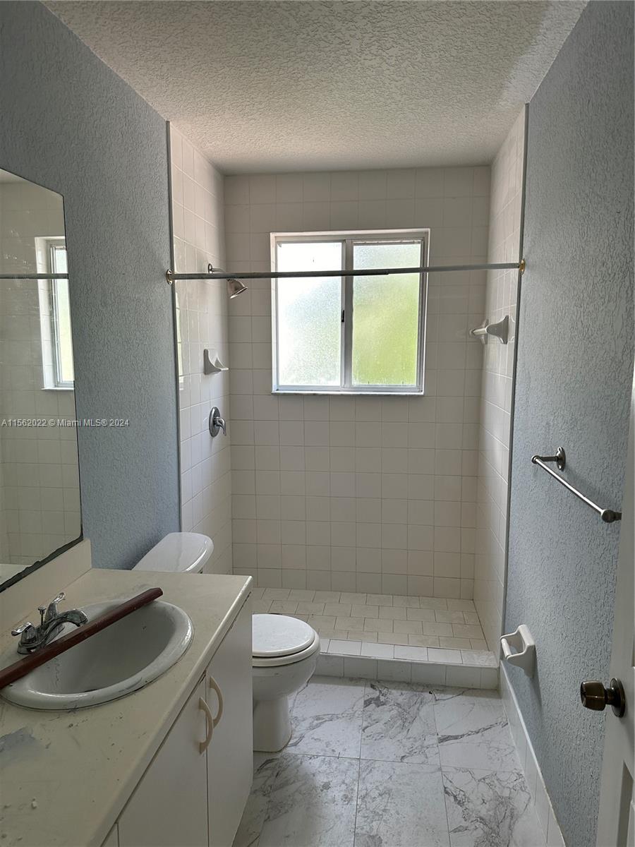 7653 Tamarac Island Cir, Tamarac, Florida 33321, 3 Bedrooms Bedrooms, ,2 BathroomsBathrooms,Residentiallease,For Rent,7653 Tamarac Island Cir,A11562022