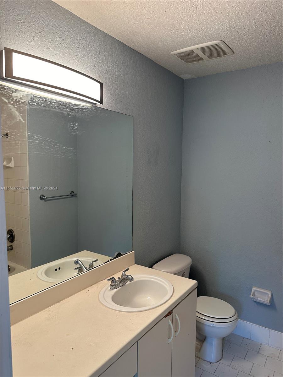 7653 Tamarac Island Cir, Tamarac, Florida 33321, 3 Bedrooms Bedrooms, ,2 BathroomsBathrooms,Residentiallease,For Rent,7653 Tamarac Island Cir,A11562022