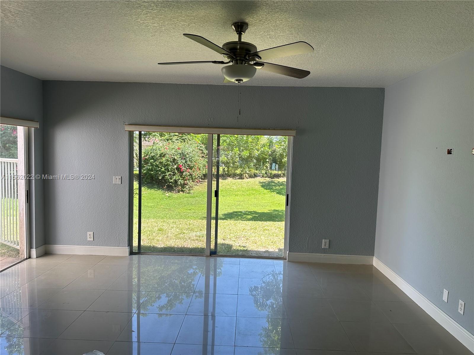 7653 Tamarac Island Cir, Tamarac, Florida 33321, 3 Bedrooms Bedrooms, ,2 BathroomsBathrooms,Residentiallease,For Rent,7653 Tamarac Island Cir,A11562022
