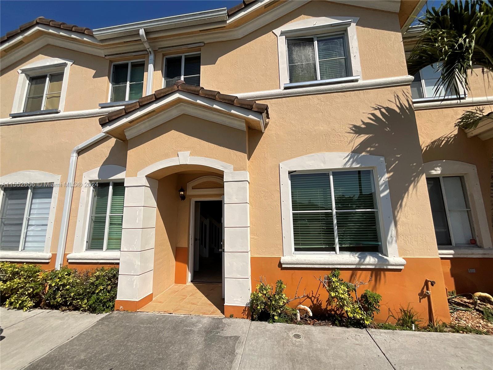 7301 NW 174th Ter J-104, Hialeah, Florida 33015, 3 Bedrooms Bedrooms, ,3 BathroomsBathrooms,Residentiallease,For Rent,7301 NW 174th Ter J-104,A11552656