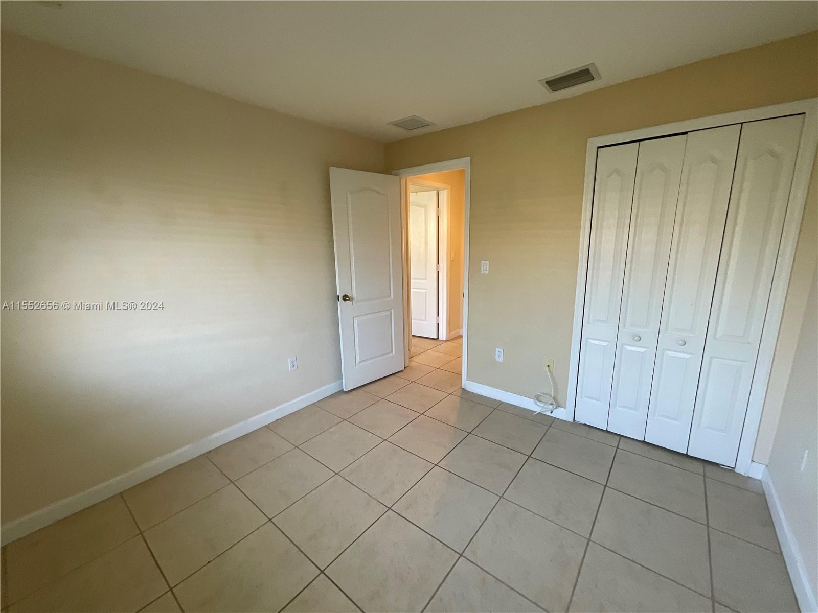 7301 NW 174th Ter J-104, Hialeah, Florida 33015, 3 Bedrooms Bedrooms, ,3 BathroomsBathrooms,Residentiallease,For Rent,7301 NW 174th Ter J-104,A11552656