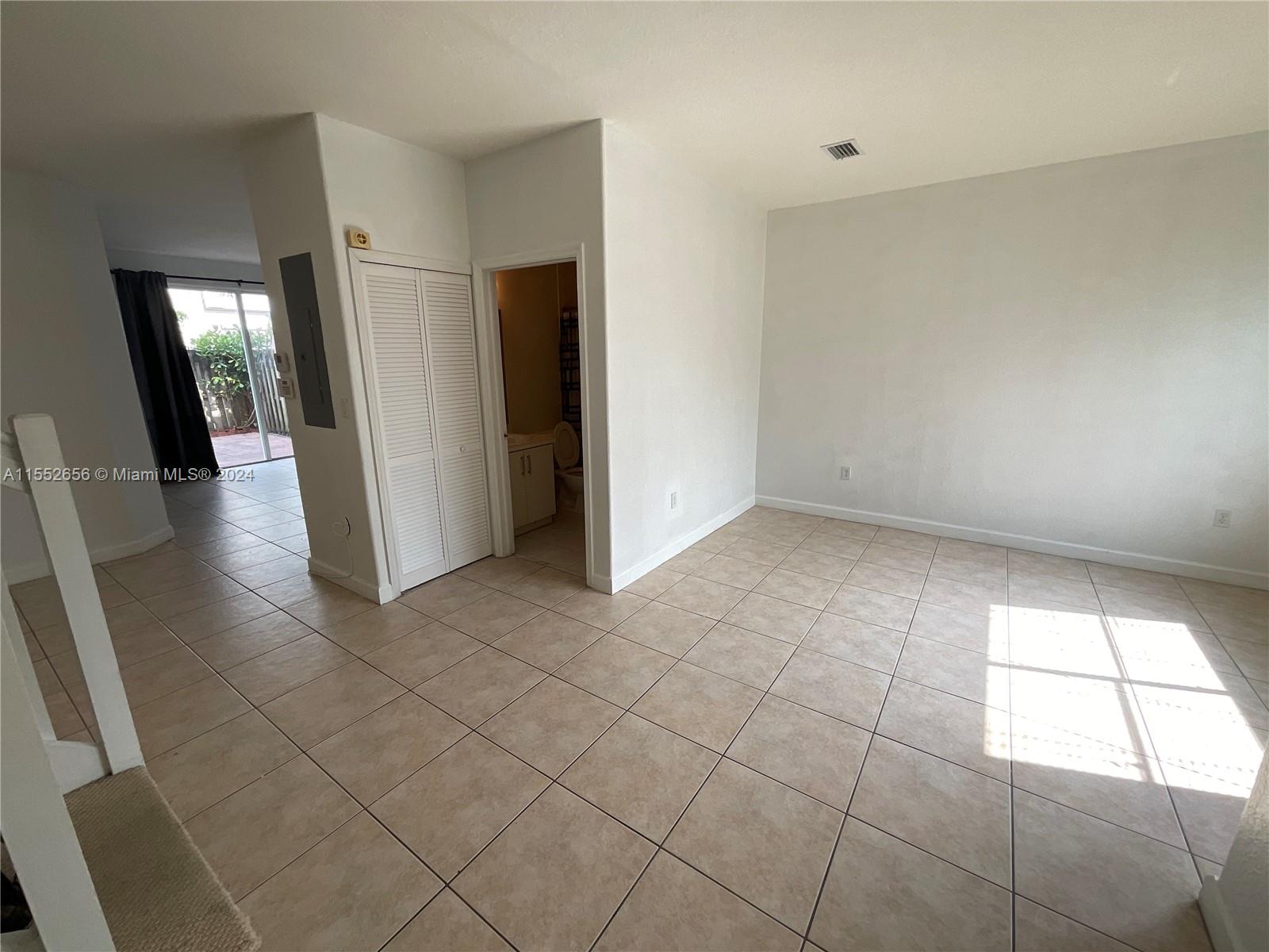 7301 NW 174th Ter J-104, Hialeah, Florida 33015, 3 Bedrooms Bedrooms, ,3 BathroomsBathrooms,Residentiallease,For Rent,7301 NW 174th Ter J-104,A11552656