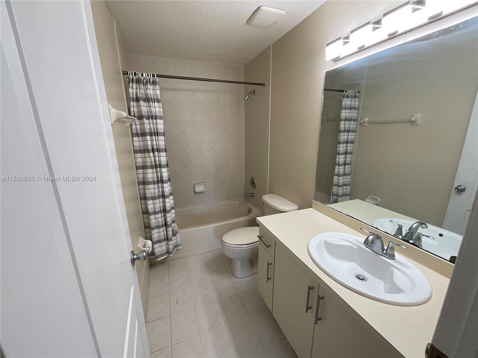 7301 NW 174th Ter J-104, Hialeah, Florida 33015, 3 Bedrooms Bedrooms, ,3 BathroomsBathrooms,Residentiallease,For Rent,7301 NW 174th Ter J-104,A11552656