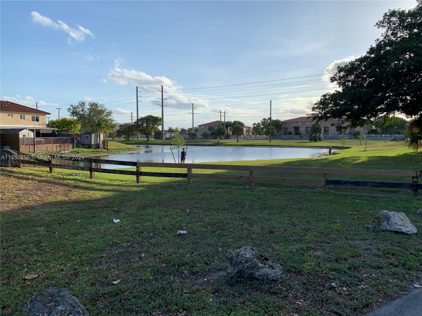 7301 NW 174th Ter J-104, Hialeah, Florida 33015, 3 Bedrooms Bedrooms, ,3 BathroomsBathrooms,Residentiallease,For Rent,7301 NW 174th Ter J-104,A11552656