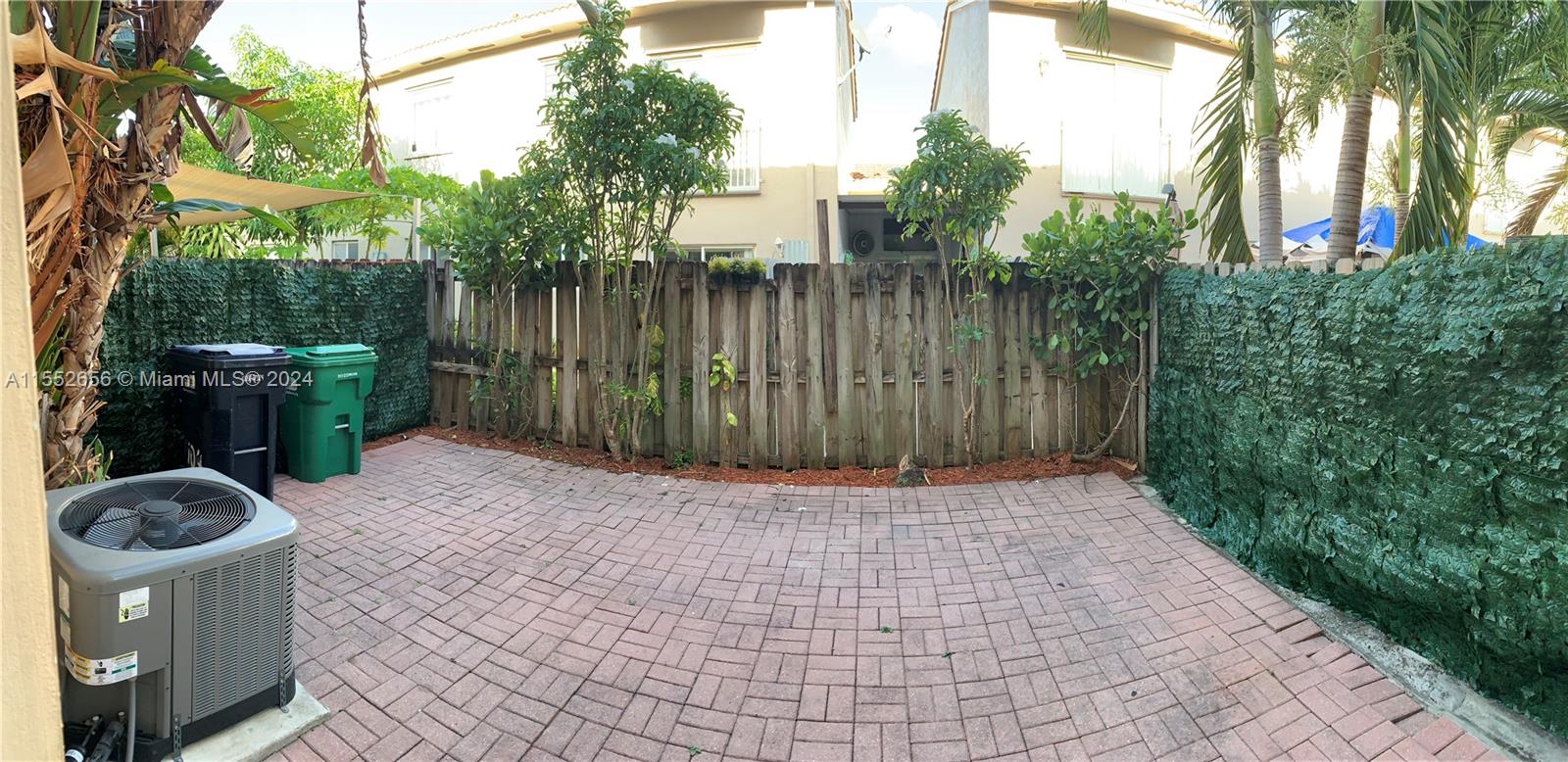 7301 NW 174th Ter J-104, Hialeah, Florida 33015, 3 Bedrooms Bedrooms, ,3 BathroomsBathrooms,Residentiallease,For Rent,7301 NW 174th Ter J-104,A11552656