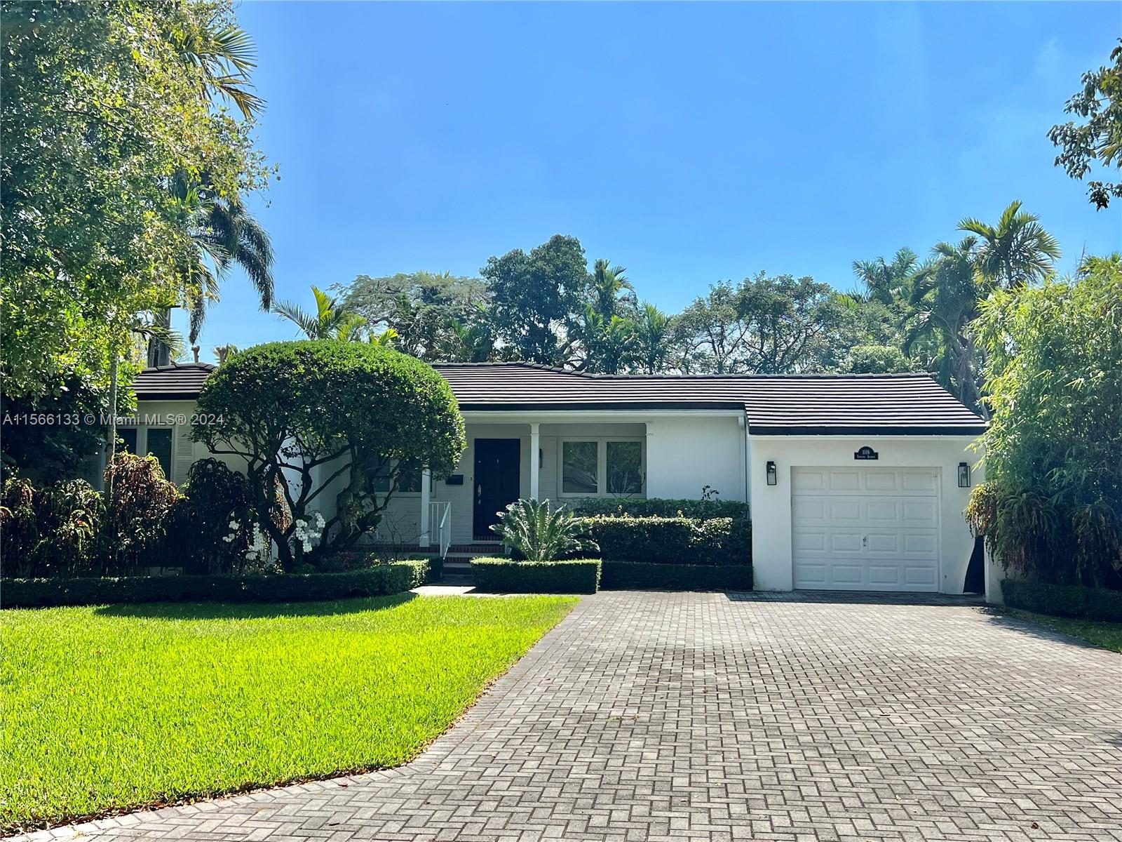 1116 Aduana Ave, Coral Gables, Florida 33146, 3 Bedrooms Bedrooms, ,2 BathroomsBathrooms,Residentiallease,For Rent,1116 Aduana Ave,A11566133