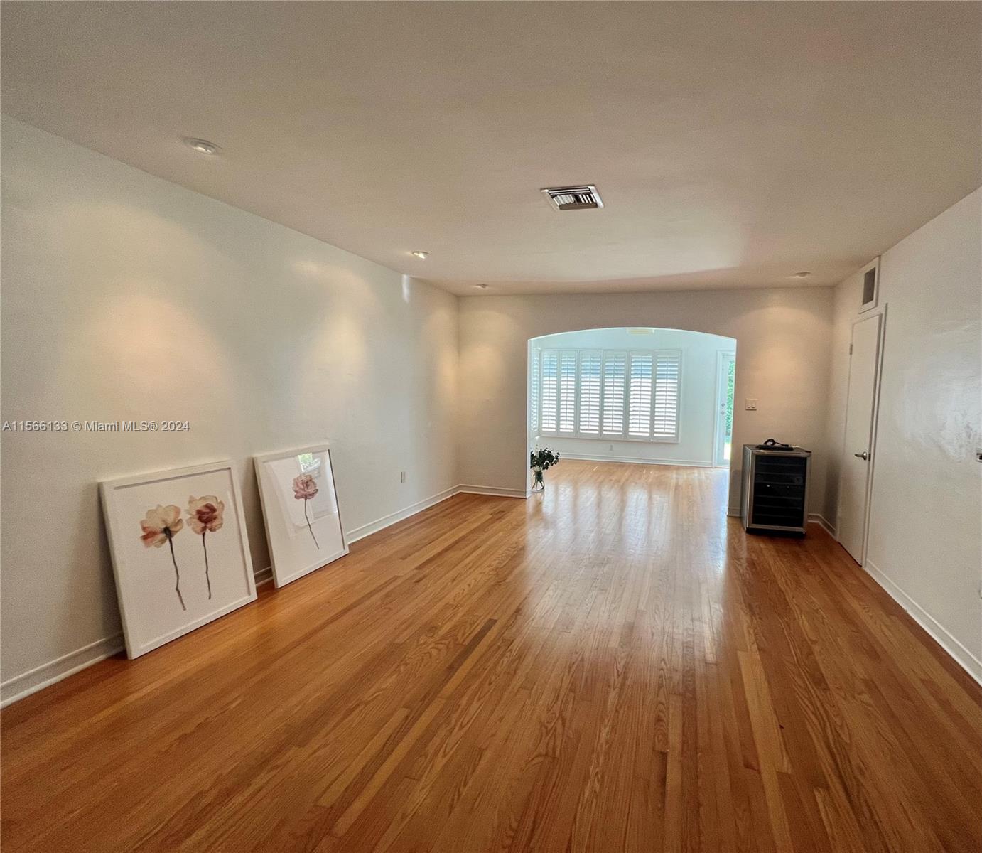 1116 Aduana Ave, Coral Gables, Florida 33146, 3 Bedrooms Bedrooms, ,2 BathroomsBathrooms,Residentiallease,For Rent,1116 Aduana Ave,A11566133