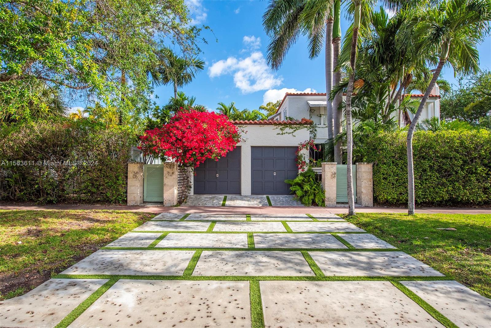 3404 Garden Ave, Miami Beach, Florida 33140, 5 Bedrooms Bedrooms, ,3 BathroomsBathrooms,Residential,For Sale,3404 Garden Ave,A11563611