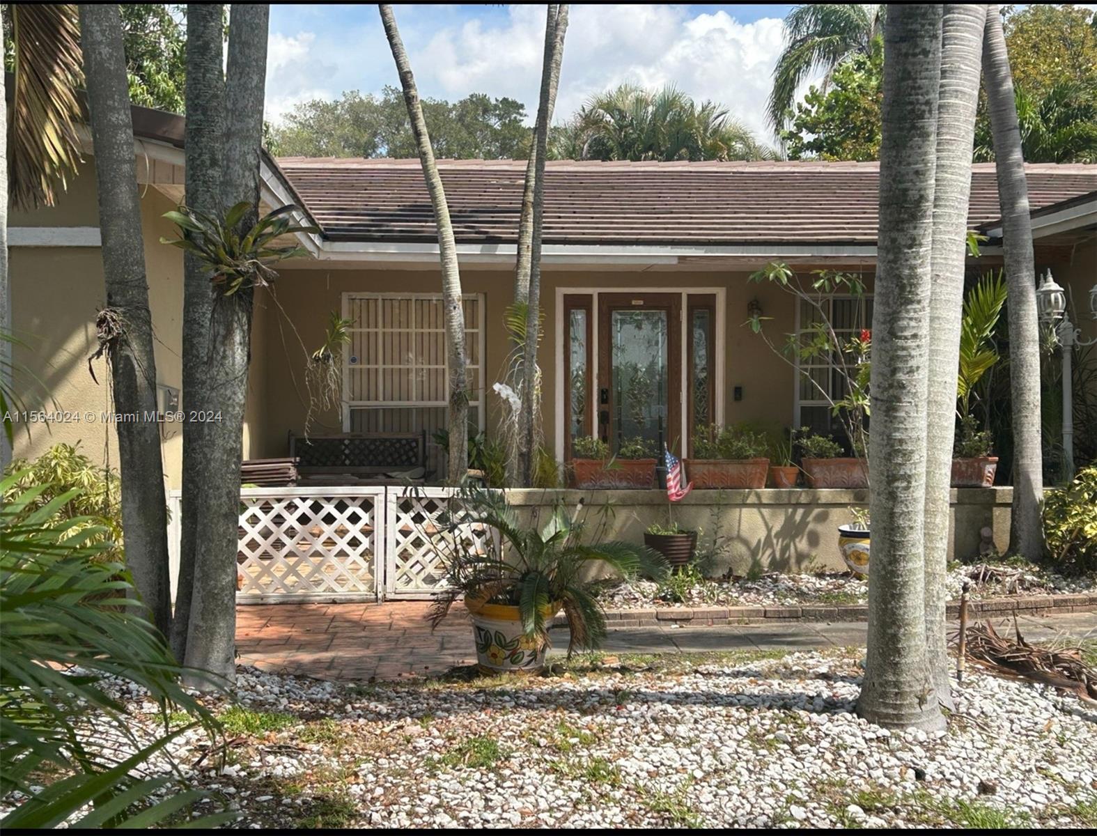 Undisclosed For Sale A11564024, FL