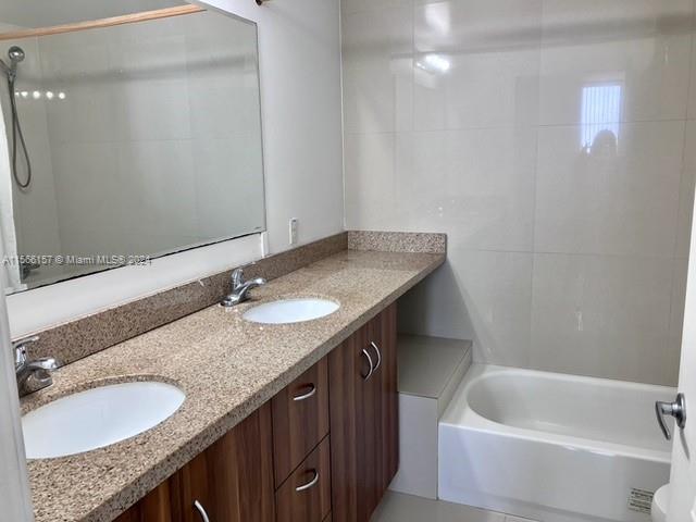 601 NE 23rd St 1502, Miami, Florida 33137, 3 Bedrooms Bedrooms, ,2 BathroomsBathrooms,Residentiallease,For Rent,601 NE 23rd St 1502,A11566157